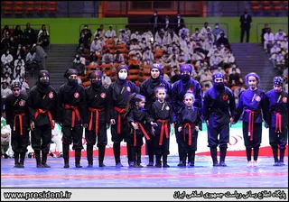 تصاویر آئین اهدای بازوبند پهلوانی سال ۱۴۰۰