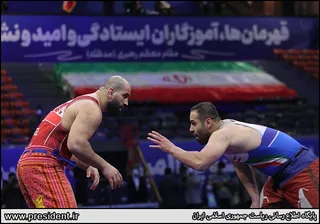 تصاویر آئین اهدای بازوبند پهلوانی سال ۱۴۰۰