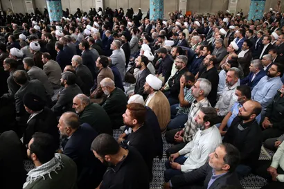 دیدار مسئولان نظام و مهمانان کنفرانس وحدت با رهبر انقلاب