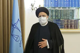 نباید دسترسی به وکیل آنچنان سخت باشد که تا به فردی پیشنهاد وکیل شد، بگوید توان هزینه کردن برای گرفتن وکیل را ندارم
