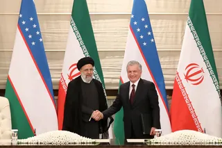 تصاویر امضای ۱۷ سند همکاری و یک بیانیه مشترک میان مقامات ایران و ازبکستان