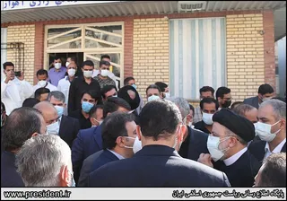 تصاویر بازدید رییس جمهور از بخش بیماران کرونایی بیمارستان رازی اهواز