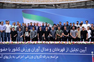 تصاویر مراسم تجلیل از مدال آوران و قهرمانان ورزشی