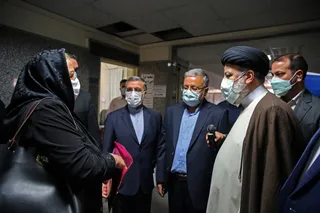 بازدید آیت‌الله رئیسی از دادگستری شهرستان بهارستان