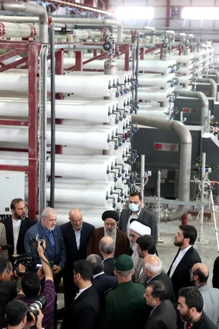 تصاویر آغاز بهره‌برداری رسمی از ۱۵ طرح بزرگ آب و برق در استان بوشهر