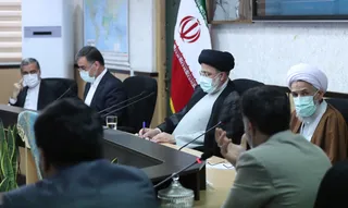 تصاویر نشست با فعالان و متخصصان محیط زیست و منابع طبیعی