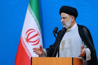 تصاویر دیدار با خانواده شهدا ، ایثارگران و نخبگان استان همدان