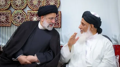 نشست  نشست با جمعی از علما و سران طوایف جنوب سیستان و بلوچستان