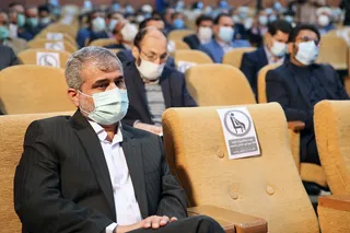 یک قاضی نفوذناپذیر و شجاع در برابر تهدیدات و تطمیع‌ها می‌ایستد و حبّ و بغض او در حکمش دخیل نیست