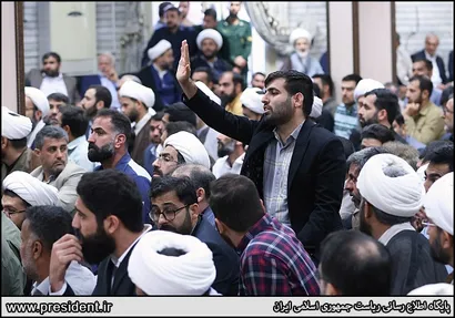 تصاویر دیدار با جمعی از فعالان فرهنگی و اجتماعی خوزستان