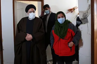 دستگاه قضایی وظیفه نظارت و قضاوت را به صورت خستگی ناپذیر تا حصول نتیجه بر عهده دارد/ عدالت اجتماعی و اقتصادی می‌تواند آسیب‌های اجتماعی را کاهش دهد