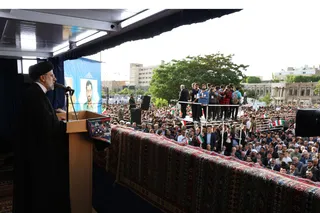 تصاویر حضور دکتر رئیسی در اجتماع باشکوه مردم تبریز