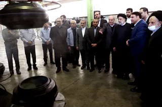 تصاویر بازدید از کارخانه کویر تایر بیرجند و حضور در جمع کارگران