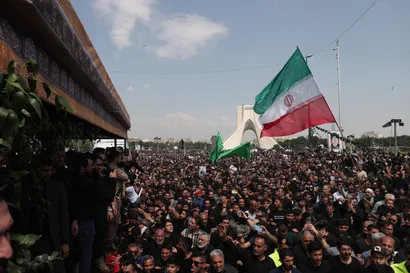 مراسم تشییع پیکر رئیس جمهور شهید و همراهان در تهران