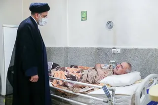 تصاویر حضور سرزده رئیس جمهور منتخب در آسایشگاه جانبازان امام خمینی(ره)