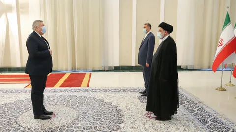 سفرای خارجی مقیم تهران سالگرد پیروزی انقلاب اسلامی را به دکتر رئیسی تبریک گفتند