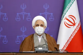 تریبون‌های عمومی باید محل امیدآفرینی و نشان از انسجام و آهنگ واحد در کشور باشد/ محل «طرح» و «حل» مسائل اختلافی، جلسات خصوصی است نه‌تریبون‌های عمومی