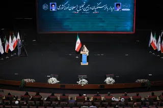 آیین تجلیل از معلمان نمونه کشوری