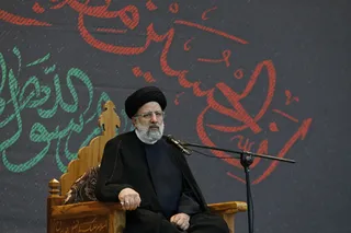 خون مطهر شهدا از عالم جهل‌زدایی می‌کند/ نفرت مردم دنیا از اسرائیل و آمریکا روز به روز بیشتر می‌شود