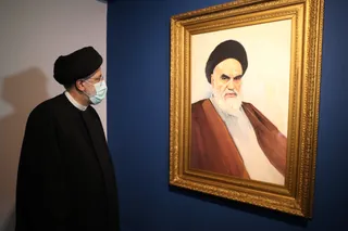 تصاویر بازدید رئیس جمهور از نمایشگاه « آینه در آینه »