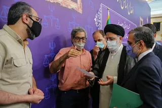 دیدار آیت‌الله رئیسی با هنرمندان