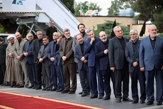 استقبال از پیکر رئیس جمهور شهید و همراهان در فرودگاه مهرآباد
