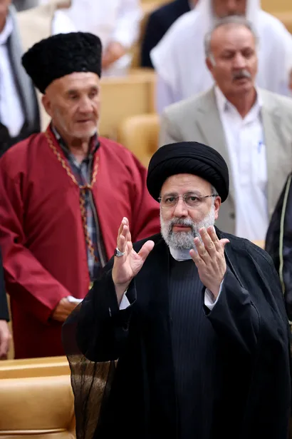 تصاویر نشست علما و نخبگان اهل سنت سراسر کشور با رئیس جمهور