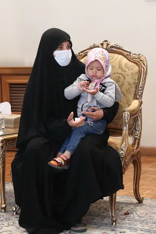 تصاویر دیدار با خانواده روحانیون شهید حرم مطهر رضوی