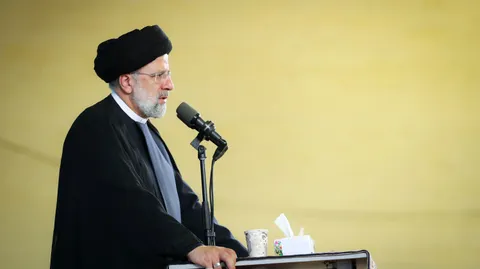 تصاویر دیدار رئیس جمهور با اقشار مختلف مردم خراسان شمالی