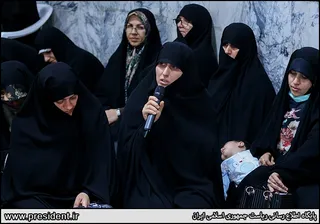 تصاویر دیدار با جمعی از فعالان فرهنگی و اجتماعی خوزستان