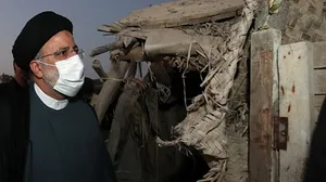 حضور و گفتگوی رئیس جمهور با حاشیه نشینان شهر چابهار