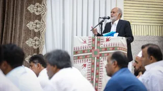نشست  نشست با جمعی از علما و سران طوایف جنوب سیستان و بلوچستان