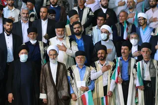 تصاویر دیدار رئیس جمهور با اقشار مختلف مردم چهارمحال و بختیاری