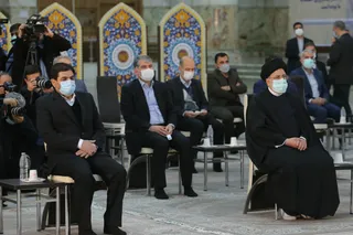 تصاویر تجدید میثاق آیت الله رئیسی و اعضای هیأت دولت با آرمان‌های امام راحل و شهدای انقلاب اسلامی