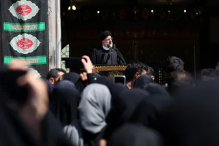تصاویر سخنرانی در جمع عزاداران اربعین حسینی در بیرجند