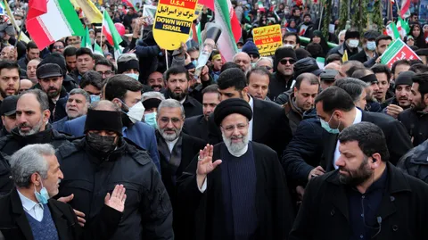 تصاویر حضور در راهپیمایی پرشکوه ۲۲ بهمن ۱۴۰۱