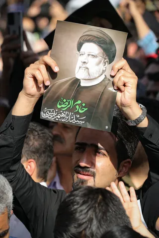 مراسم تشییع پیکر رئیس جمهور شهید و همراهان در مشهد