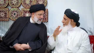 نشست  نشست با جمعی از علما و سران طوایف جنوب سیستان و بلوچستان
