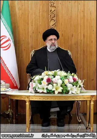 تصاویر عزیمت آیت الله رئیسی به ترکمنستان به منظور شرکت در اجلاس سران سازمان همکاری‌های اقتصادی (اکو)