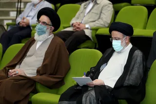 تصاویر دیدار رئیس جمهور با نخبگان ، علماء ، خانواده شهدا ، ایثارگران و جمعی از اقشار مختلف مردم