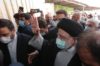 تصاویر گفتگو با مردم و کسبه در بازارچه مرزی اینچه برون