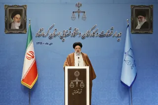 دستگاه قضایی باید از موضع قانون به موقع و با اقتدار ظاهر شود و اجازه ندهد اشرار و متجاسران به قانون امنیت مردم را تهدید و سلب کنند