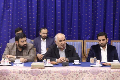 نشست رمضانی با فعالان عرصه تولید و اقتصاد مردمی