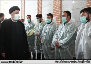 تصاویر حضور رئیس جمهور در مجتمع عروجیان بهشت زهرا(س)