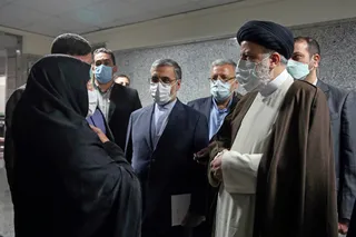 بازدید آیت‌الله رئیسی از دادگستری شهرستان بهارستان