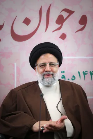 تصاویر دیدار با جمعی از دختران شرکت کننده در برنامه «بینهایت شو»