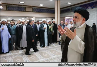 تصاویر دیدار با جمعی از فعالان فرهنگی و اجتماعی خوزستان
