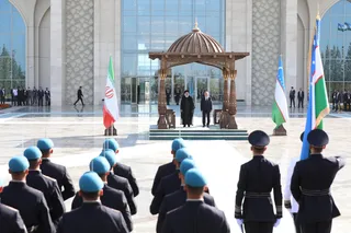 تصاویر مراسم استقبال رسمی از آیت الله رئیسی توسط رئیس جمهور ازبکستان