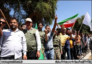 تصاویر حضور سرزده در جمع کارگران کارخانه هفت تپه
