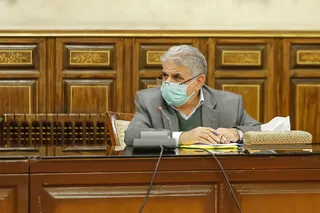 بنا بر تاکید اخیر رهبر انقلاب، آب و برق و گاز برای دهک‌های پایین باید مجانی شده و هزینه‌های دولت از اقشار پرمصرف جبران شود